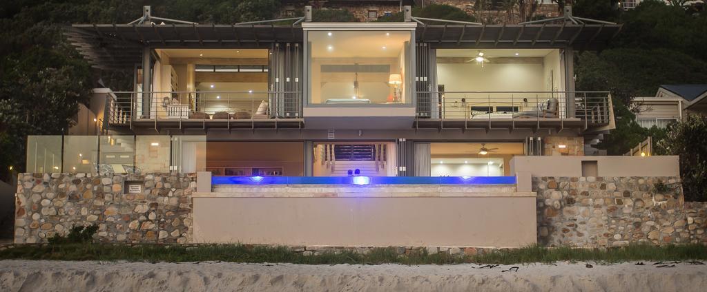 Villa Misty Cliffs Скарборо Екстер'єр фото